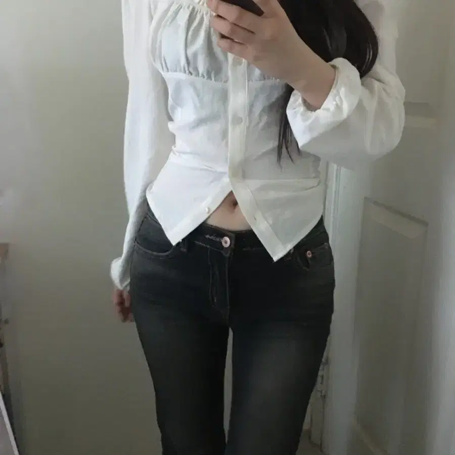 ourcabinet아워캐비넷 ruby puff blouse