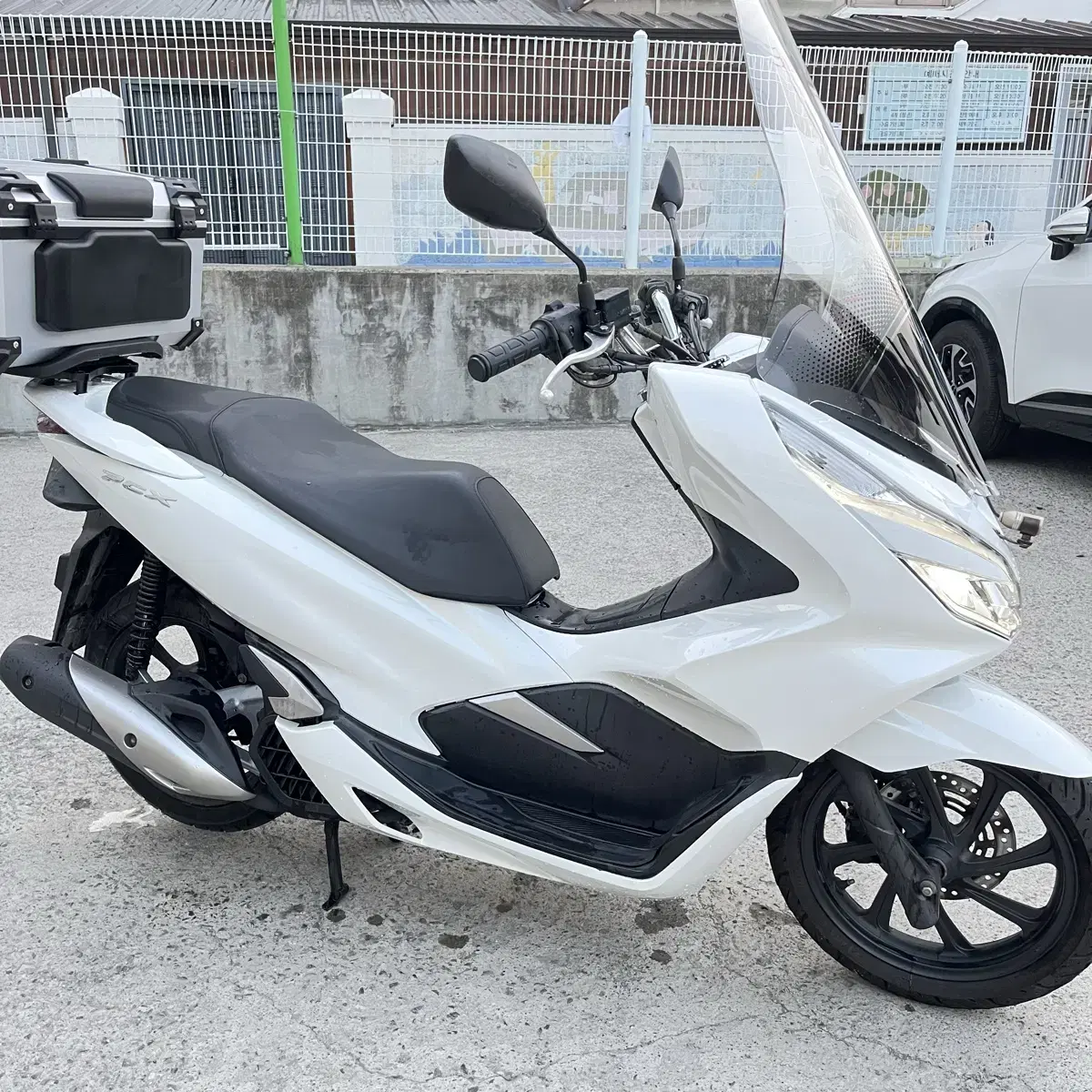 pcx125 깨끗한스쿠터 팝니다