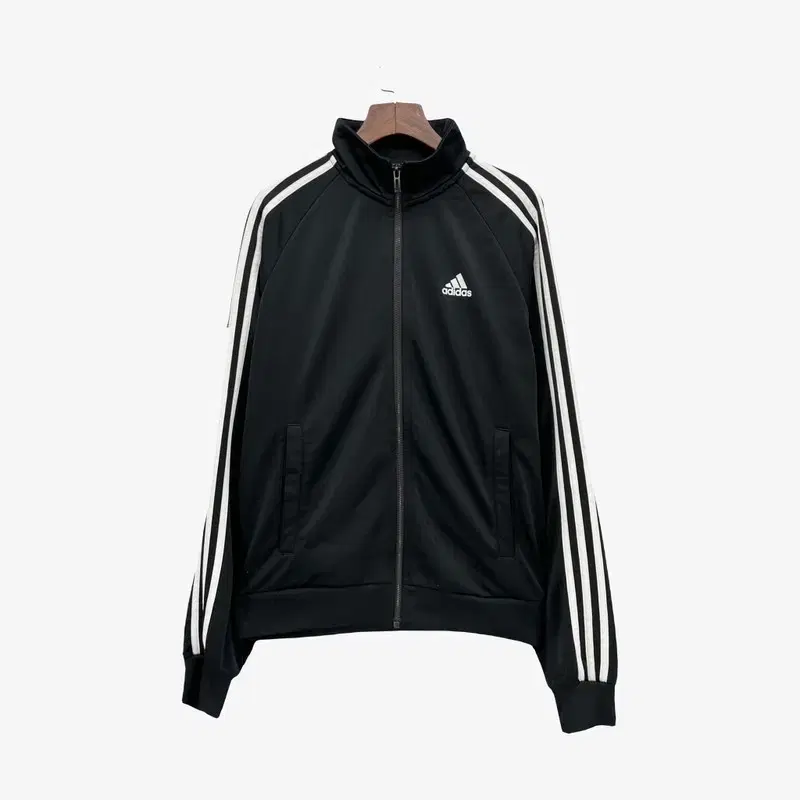 (95) Adidas Jacket HB0334