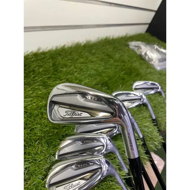 Titleist T-Series Irons T100 7i R