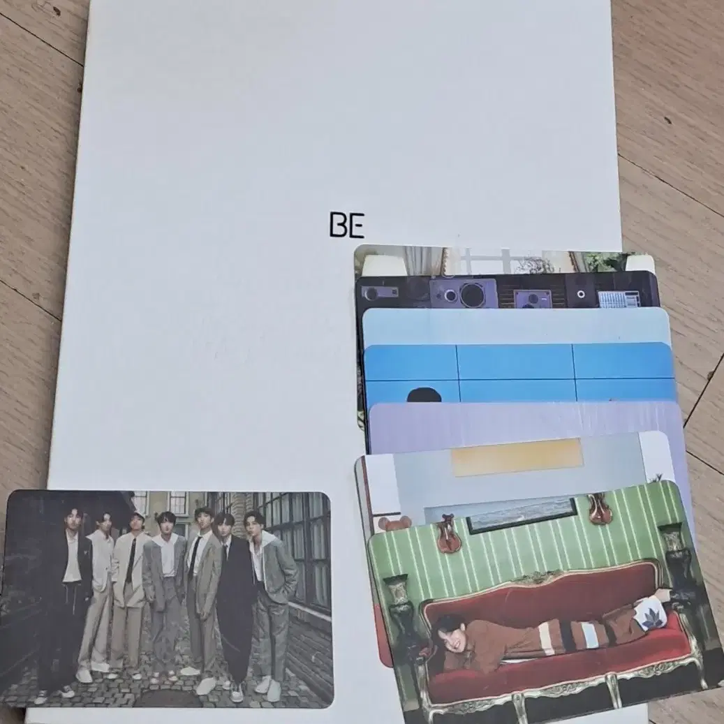 방탄 BE 앨범 + MAP OF THE SOUL 7 포카포함 일괄