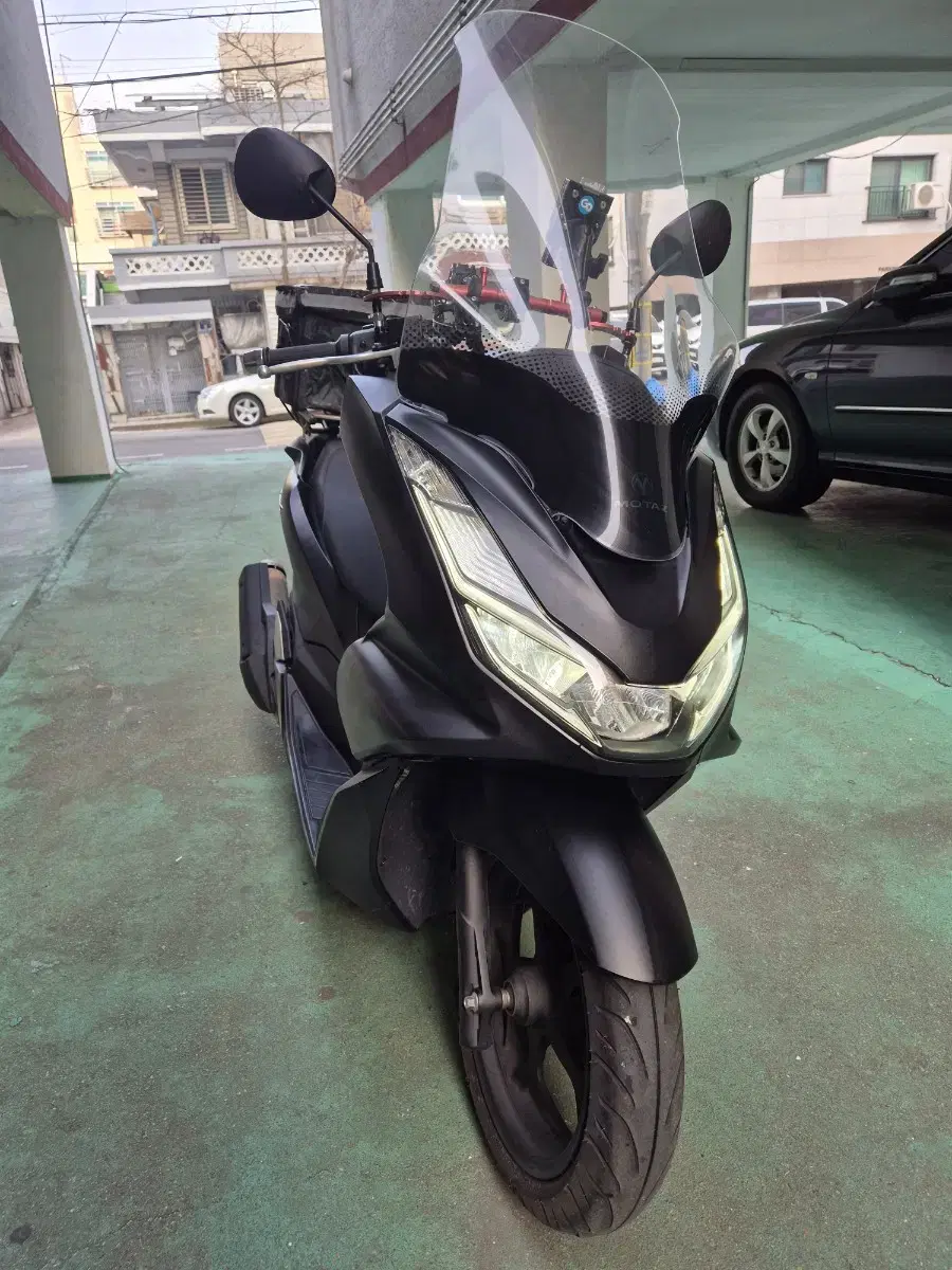 pcx125 22년식 판매합니다.