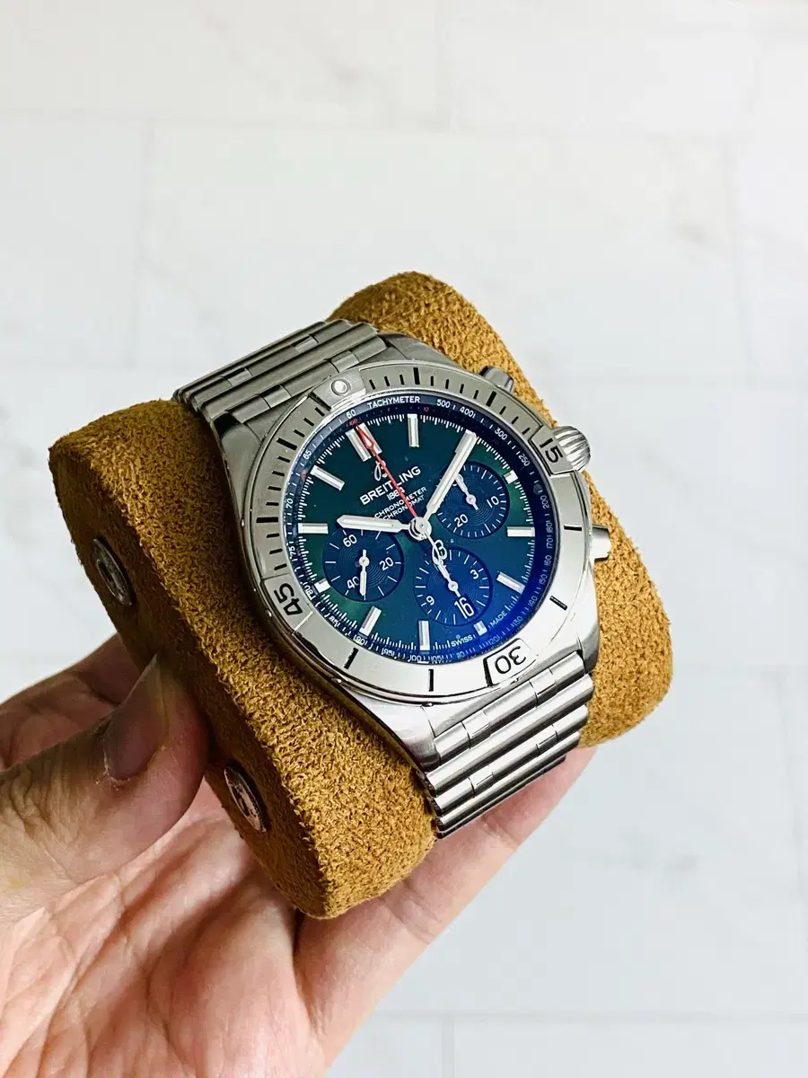 브라이틀링 크로노맷 42mm 22년