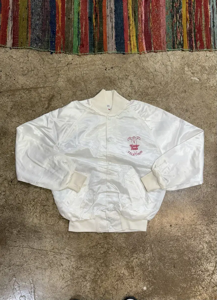 art-flo telethon White jacket