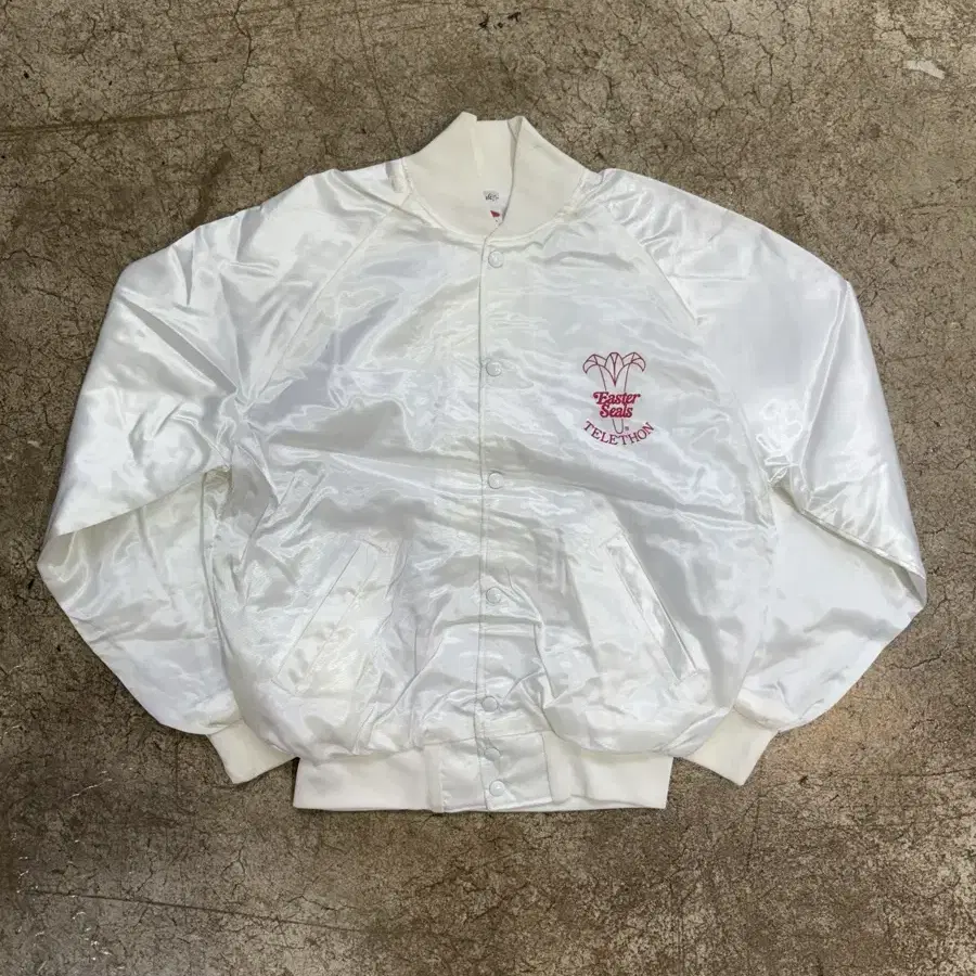 art-flo telethon White jacket