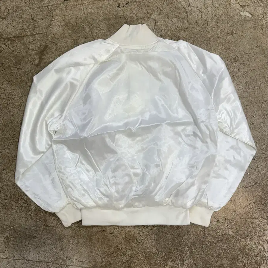 art-flo telethon White jacket