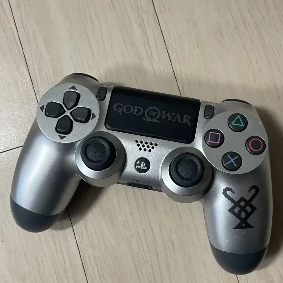 ps4 갓오브워 듀얼쇼크 컨트롤러