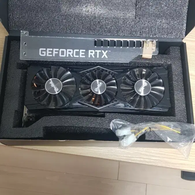 이엠텍 블랙에디션 rtx2080ti