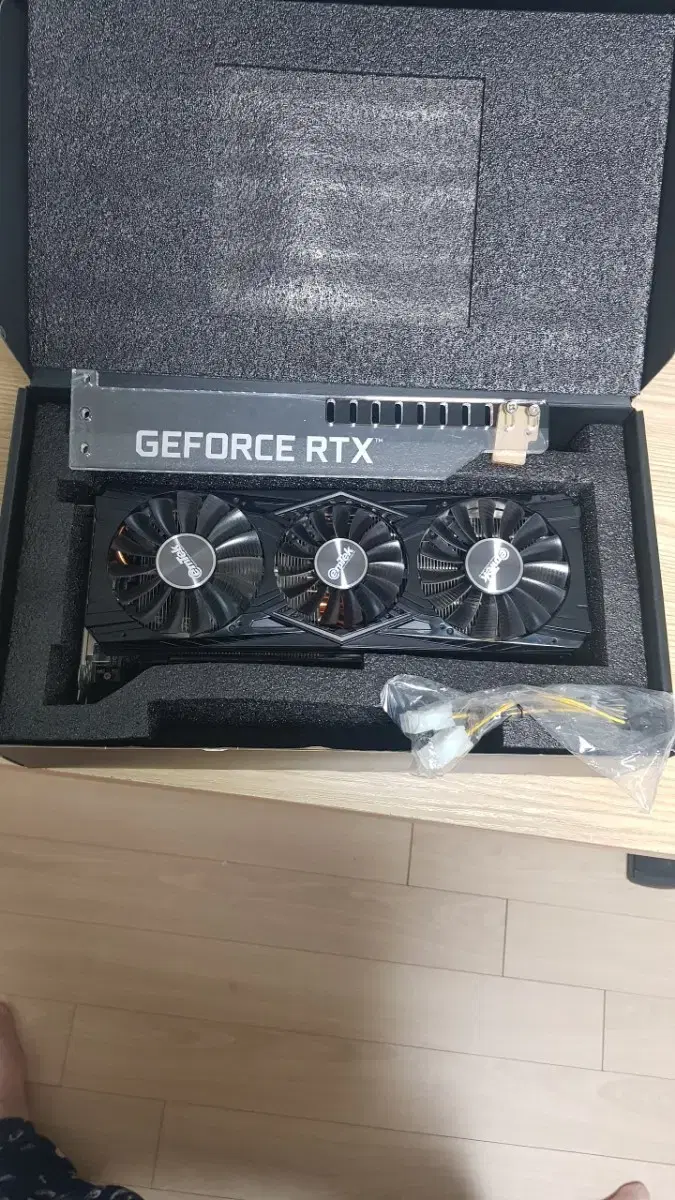 이엠텍 블랙에디션 rtx2080ti