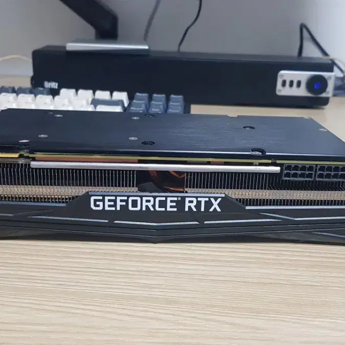 이엠텍 블랙에디션 rtx2080ti