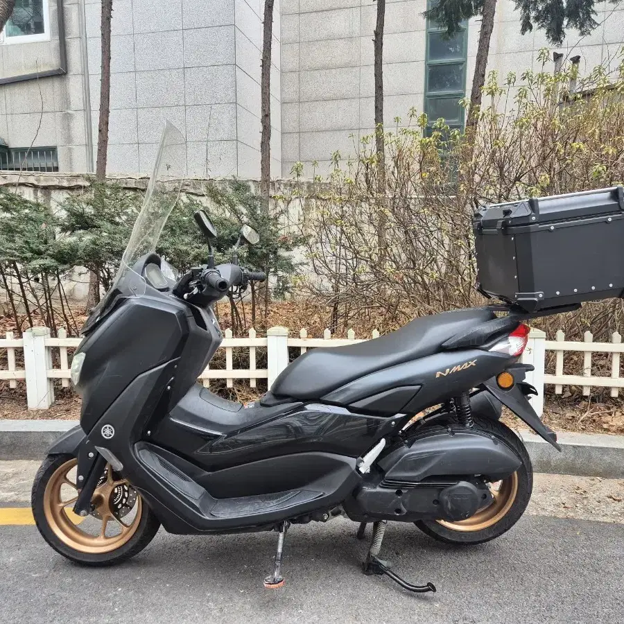 23년식 nmax125 출퇴근 판매합니다