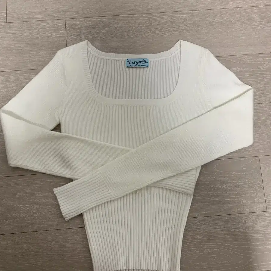 페일제이드 Square Neck Knit-T