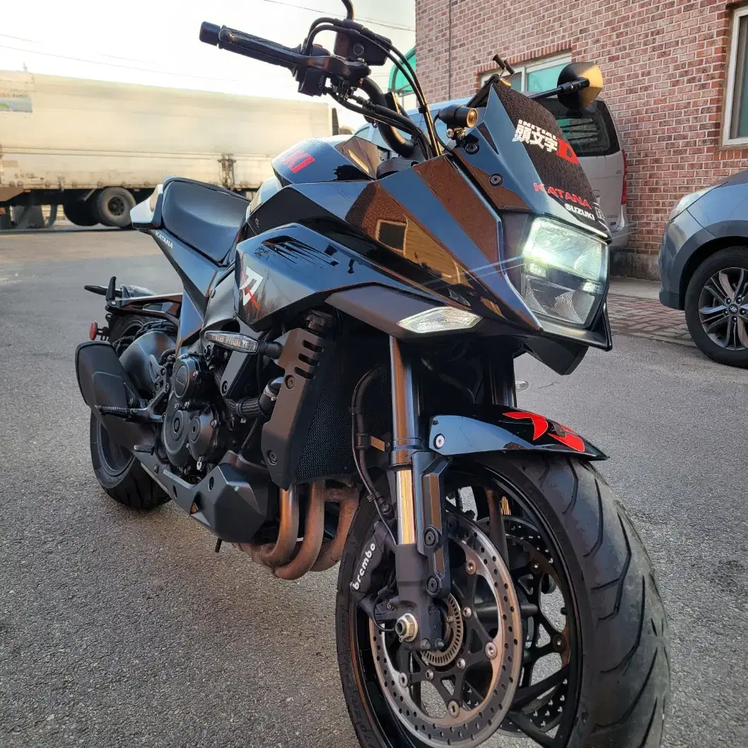 스즈키 카타나 GXS-S1000S 21년 3.6만km 1인신조 3무,블박