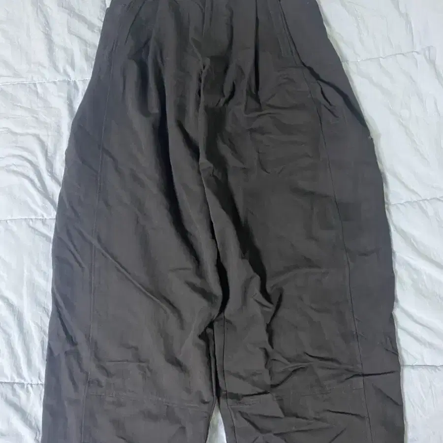 비긴202 Nycoma Two Tuck Pants V2Black 1사이즈