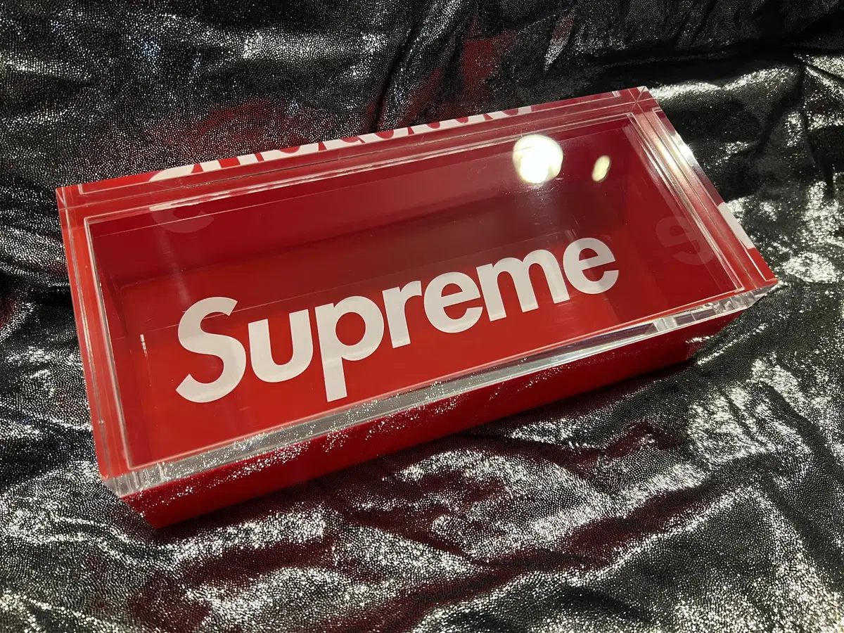 슈프림 아크릴 루시트 박스 | Supreme Acrylic Lucite