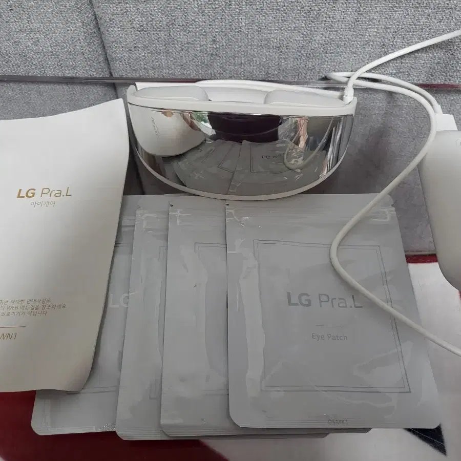 LG 프라엘 아이케어, 새 패치 4개/ 상태 최상급/ 택배비 포함 7만원