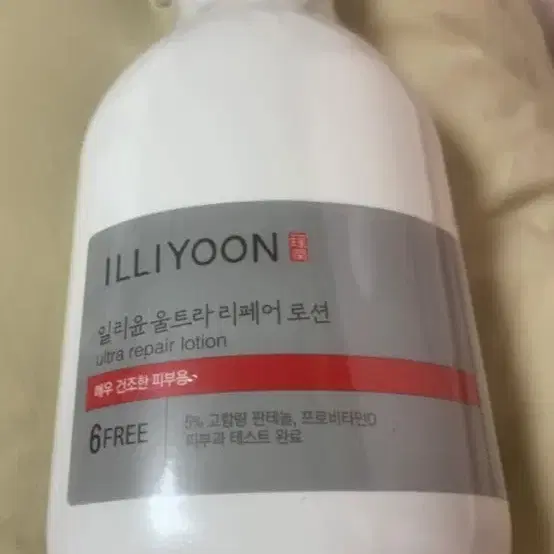 새상품/ 일리윤 울트라 리페어 로션 528ml