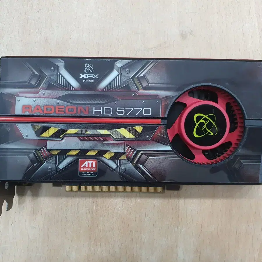 XFX RADEON HD5770 1G 그래픽카드