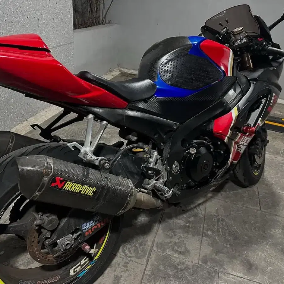 스즈키 gsx r1000 07년식 던집니다