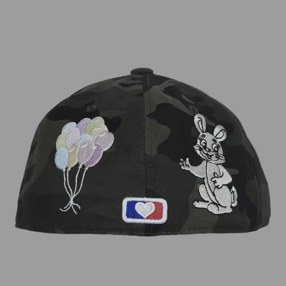 더뮤지엄비지터 RABBIT EMBROIDERY CAP 카고 모자 스냅백