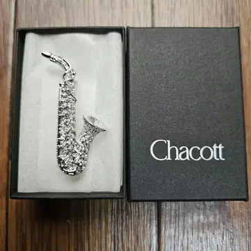 Chacott 색소폰 모양의 브로치