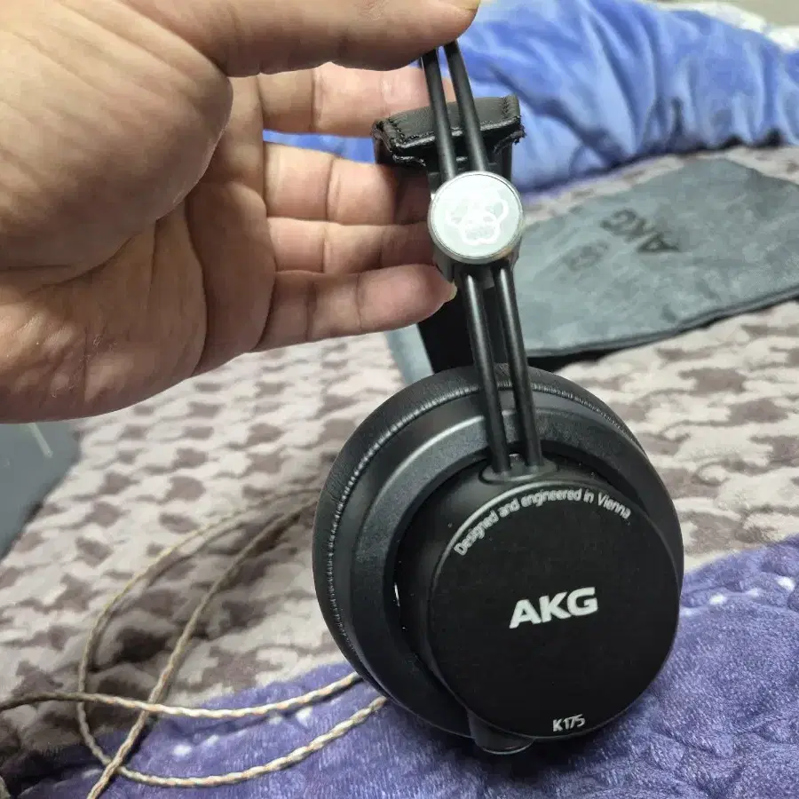 AKG K175 + C 타입 DAC 내장 케이블 팔아요