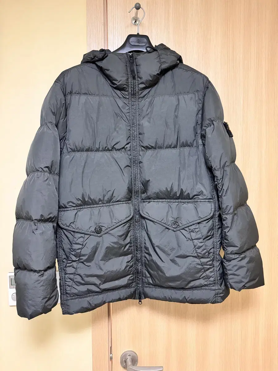 24FW Stone Island Crinkle Wrap Reed Gray XL