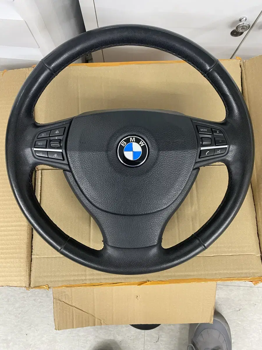 BMW F바디 핸들 열선 전동 차간거리 풀옵 핸들