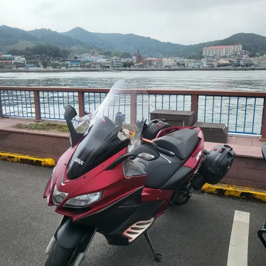 아프릴리아 SRV850 스쿠터 끝판왕 판매합니다 / 한시적 금액다운