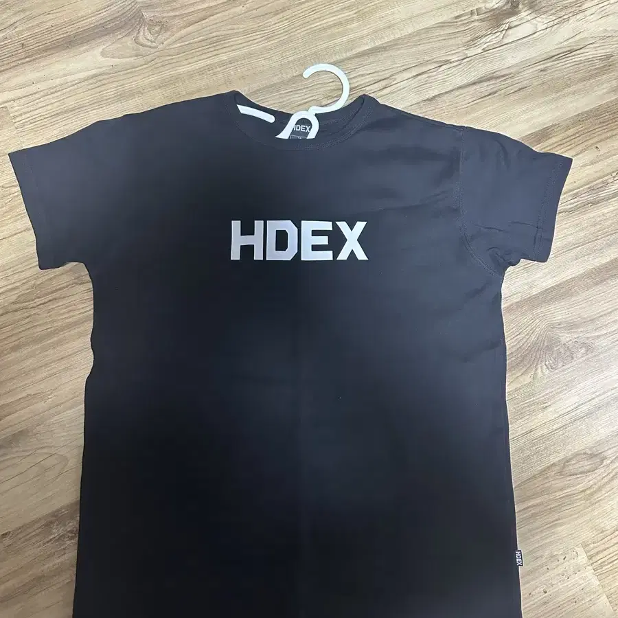 HDEX 반팔티 검정