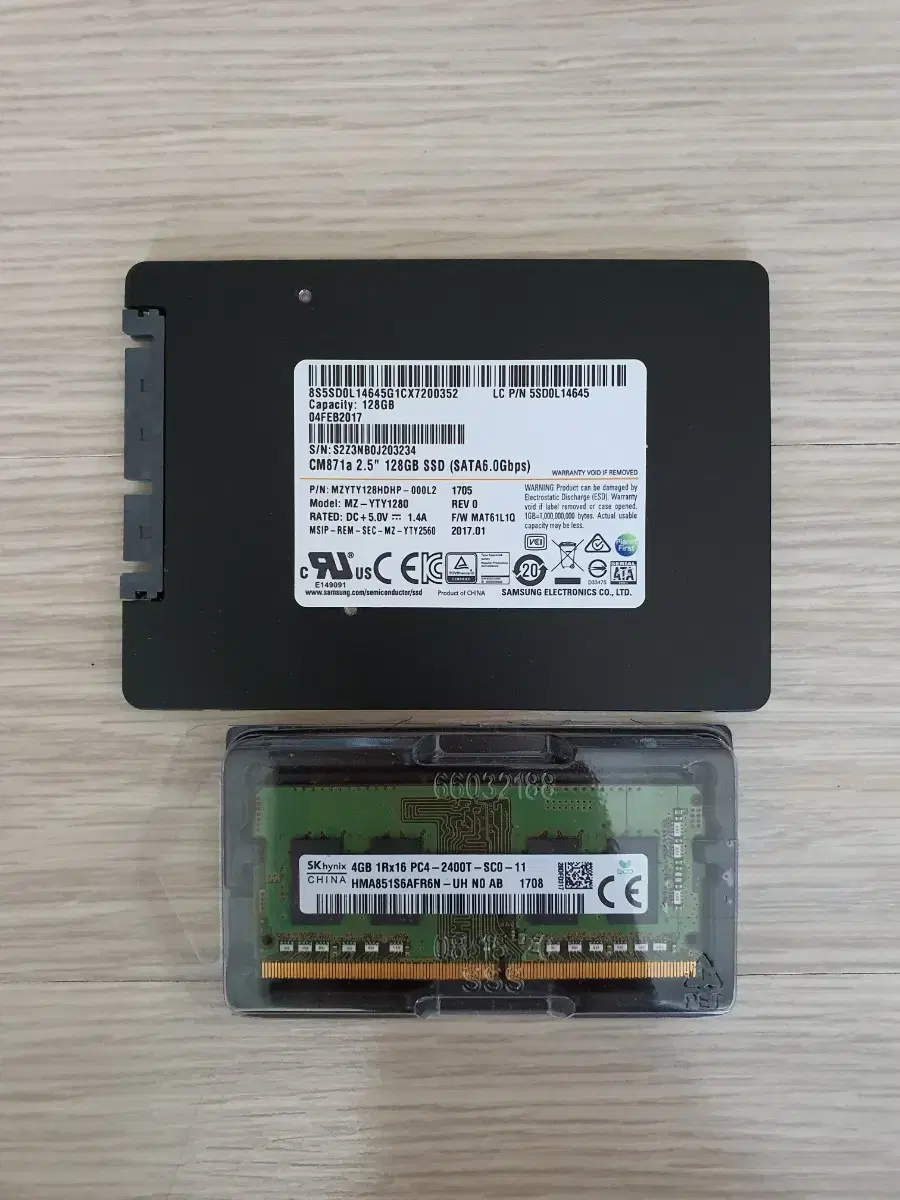 노트북 pc4 4gb + 삼성 ssd 128gb 일괄