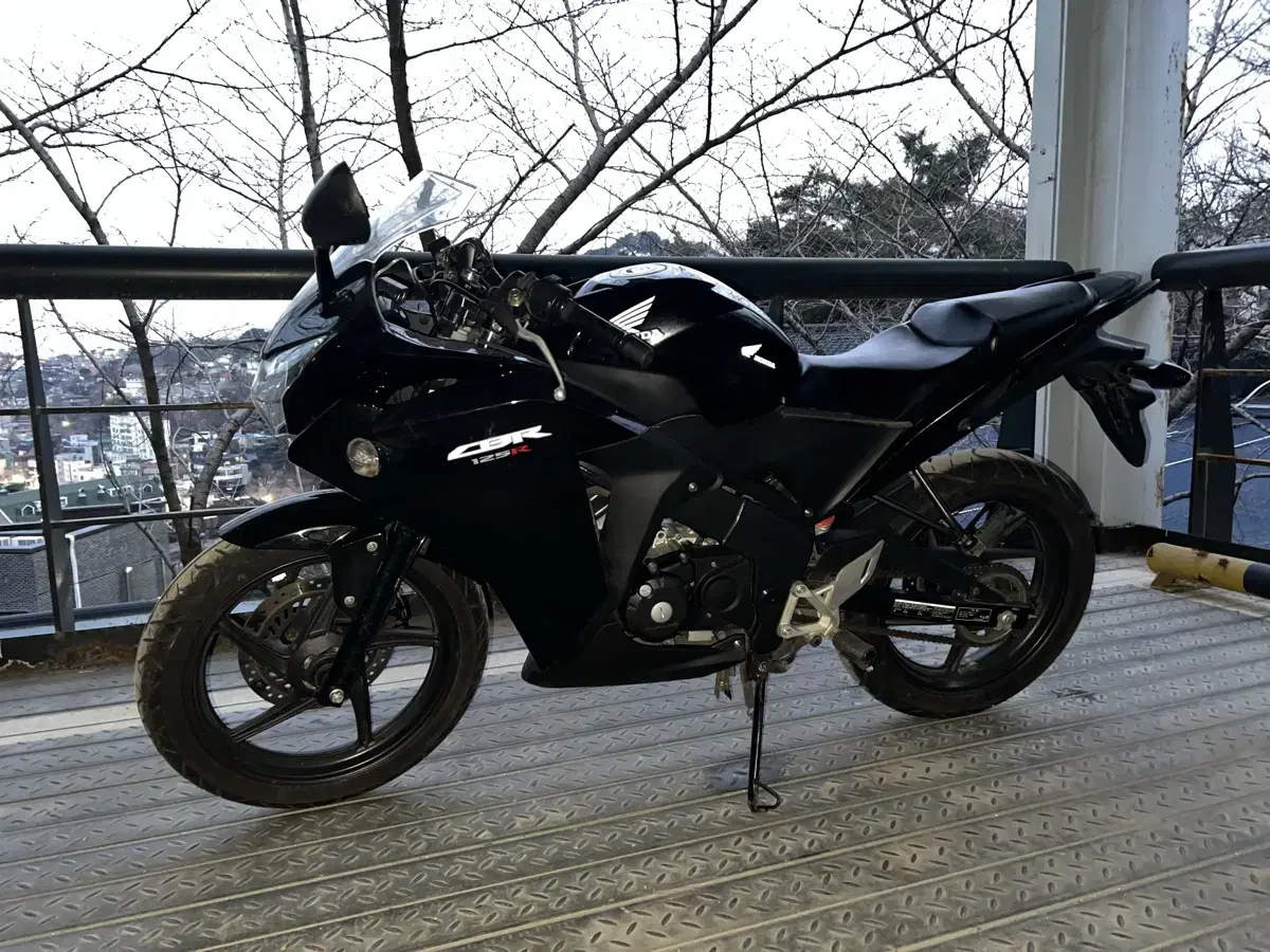 cbr125 부품차 팝니다