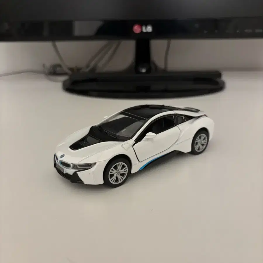 킨스마트 bmw i8 다이캐스트