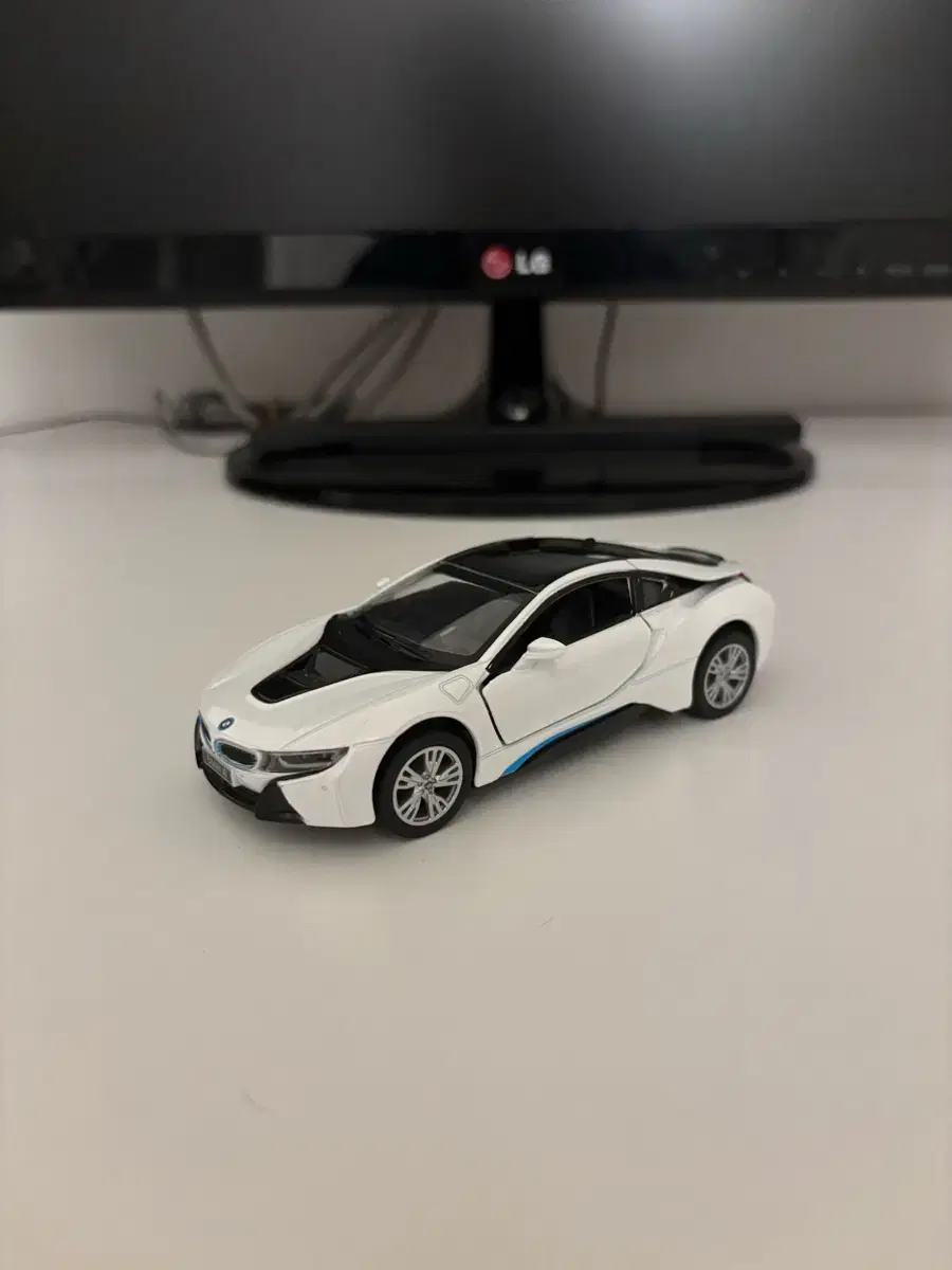 킨스마트 bmw i8 다이캐스트