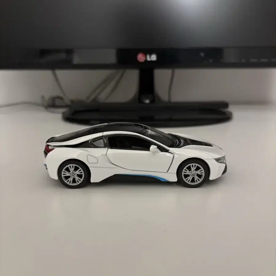 킨스마트 bmw i8 다이캐스트