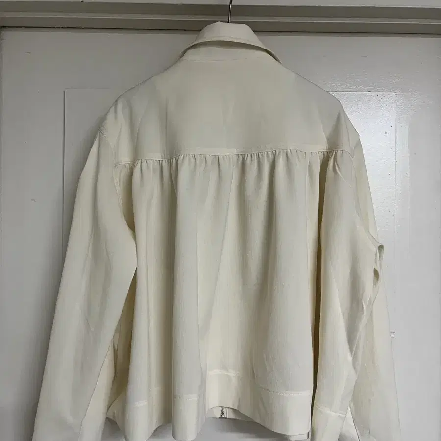 (새상품) 유노이아 Molly crop jacket - cream