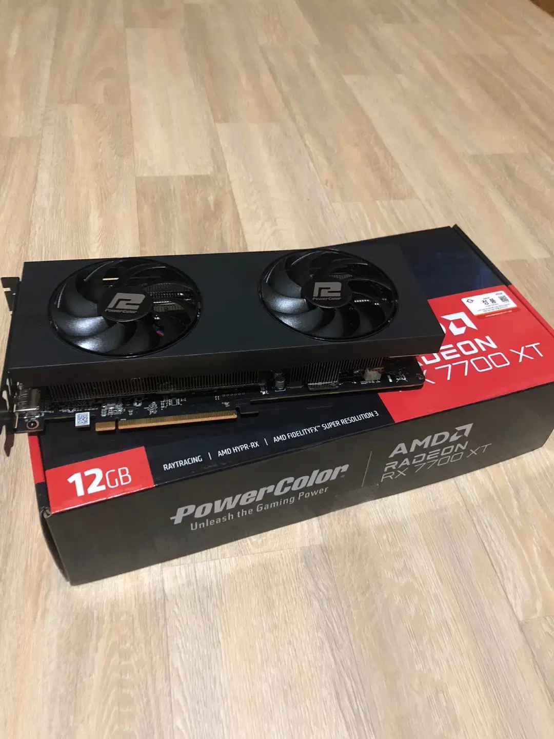 파워컬러 RX 7700XT 판매합니다.