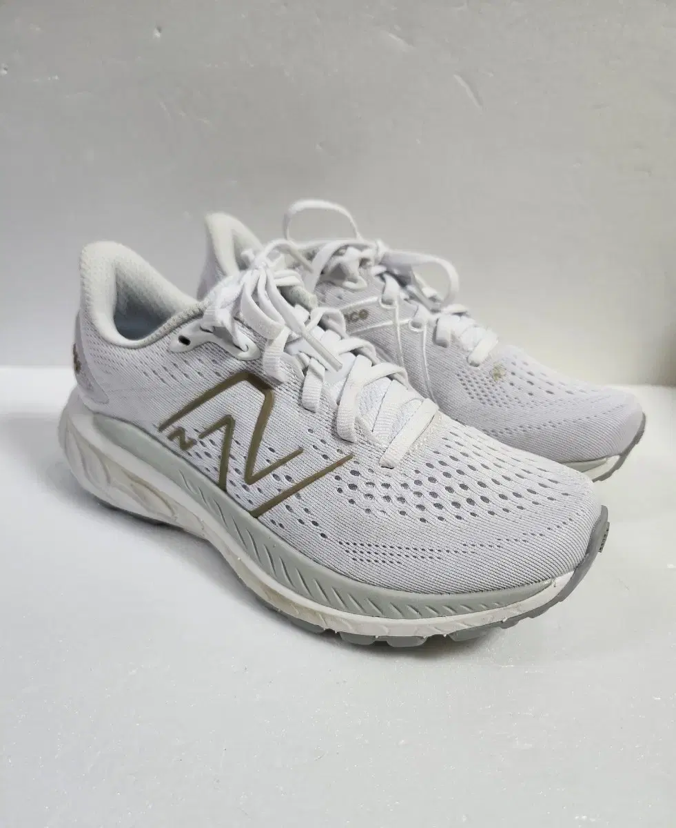 New Balance.860 Fresh Foam XV.13.225~30mm (new product grade)