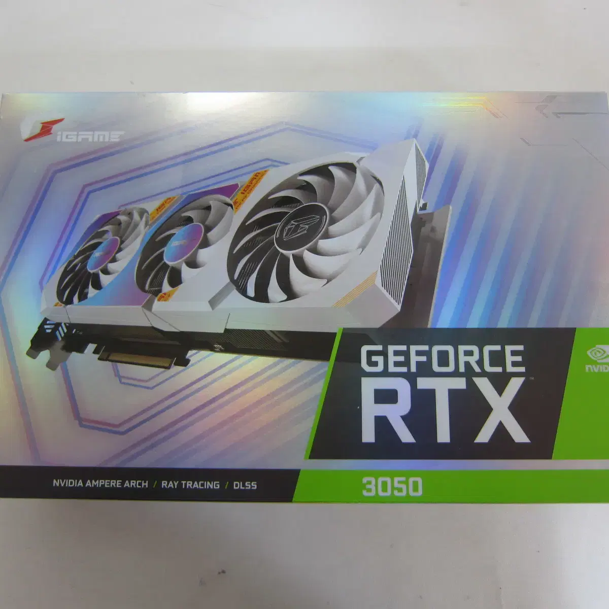 COLORFUL iGAME RTX3050 Ultra OC 8GB 화이트