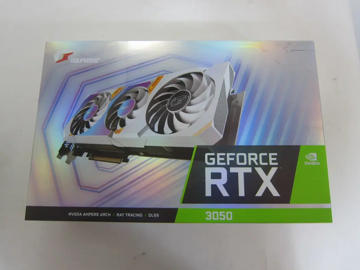 COLORFUL iGAME RTX3050 Ultra OC 8GB 화이트