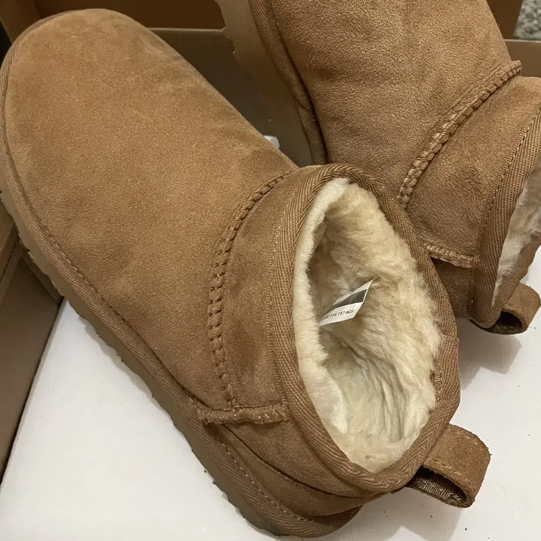 어그 UGG 클래식 울트라 미니 CLASSIC ULTRA MINI