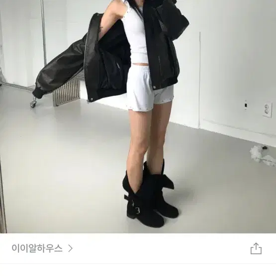 이이알하우스 레더 자켓 블랙