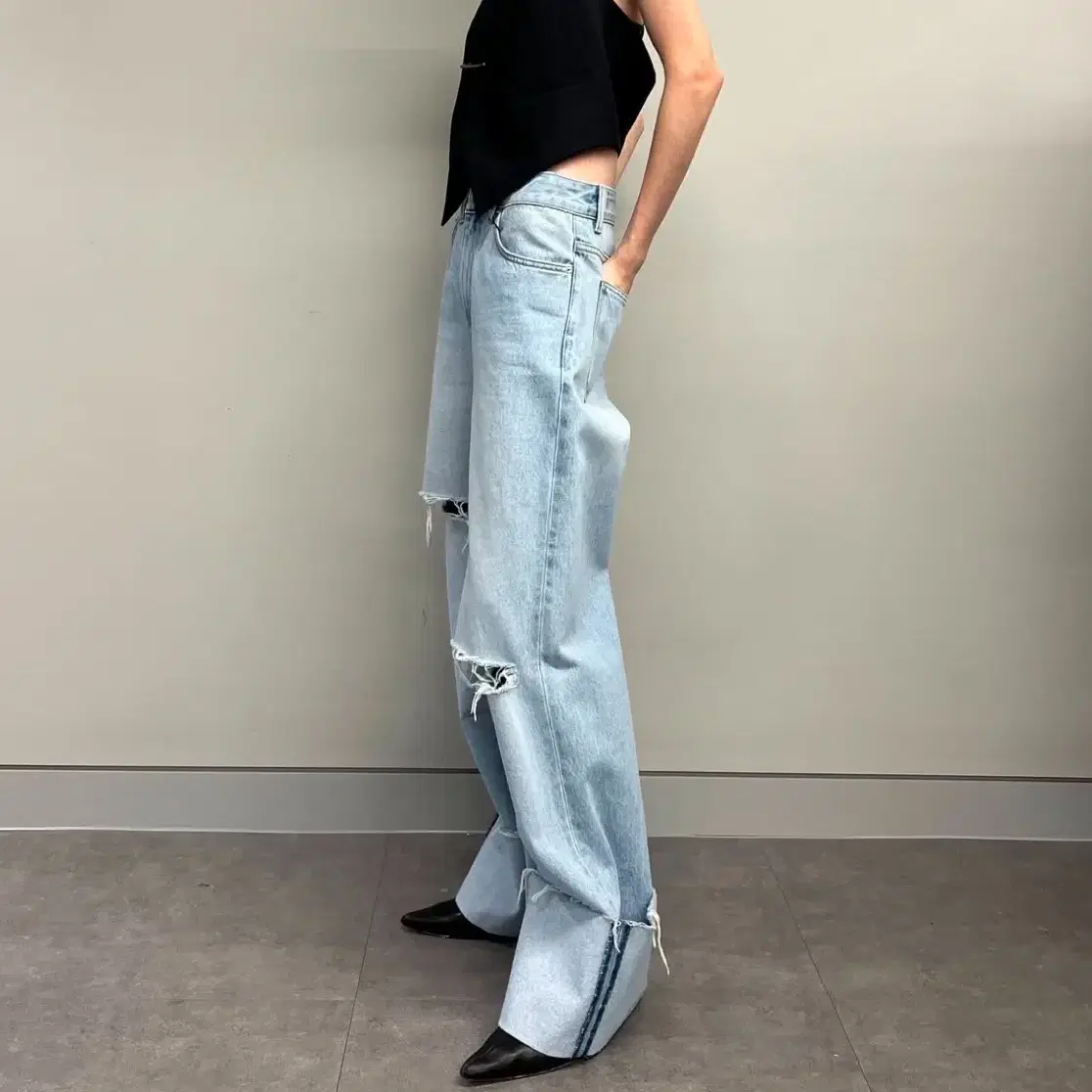 더일마 EBLIN ROLL-UP JEANS