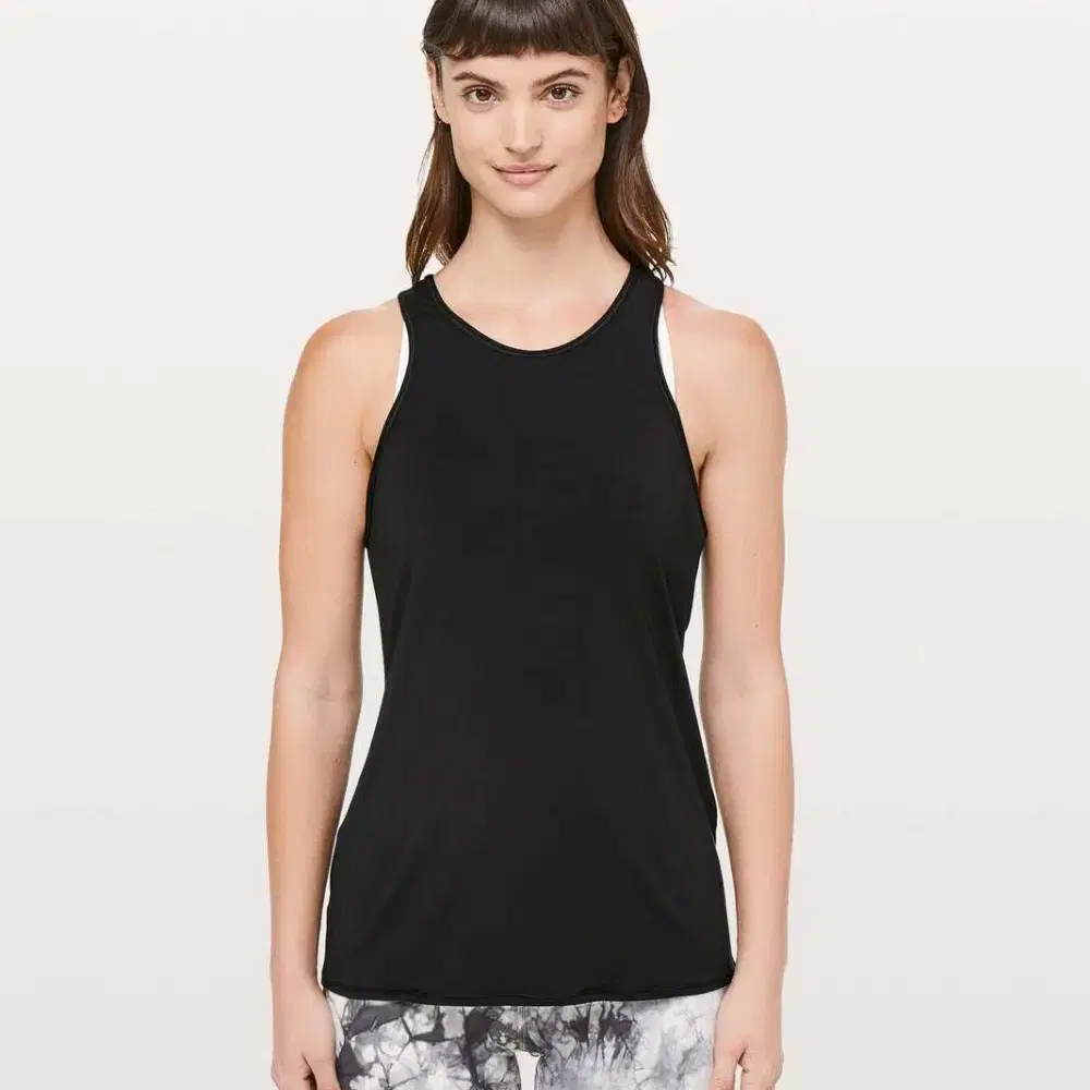 룰루레몬 Timeless Twist Tank 4 사이즈 탱크탑