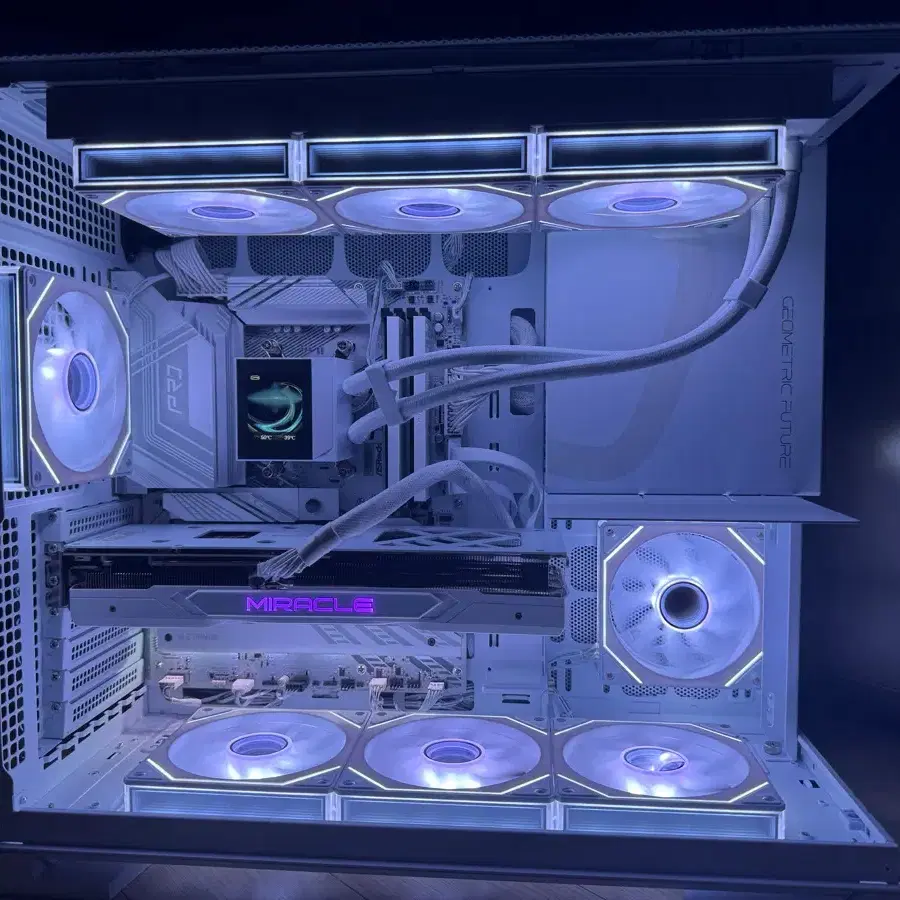 라이젠 9800x3D / RTX4070Ti Super 하이엔드 게이밍 컴