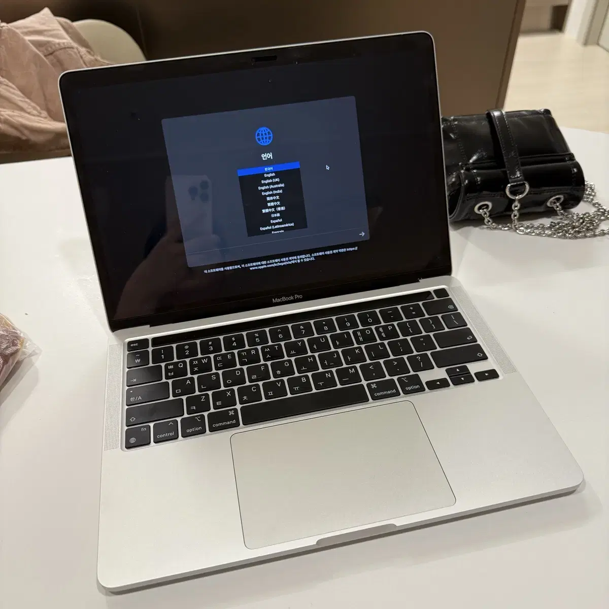 Apple 200만원에 산 맥북 프로 MacBook Pro 프로 터치바