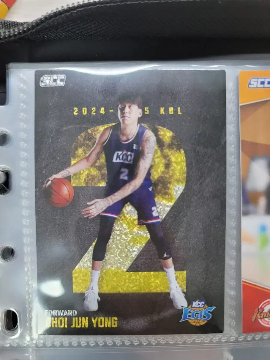 KBL 카드 골드패러렐 최준용 판매합니다