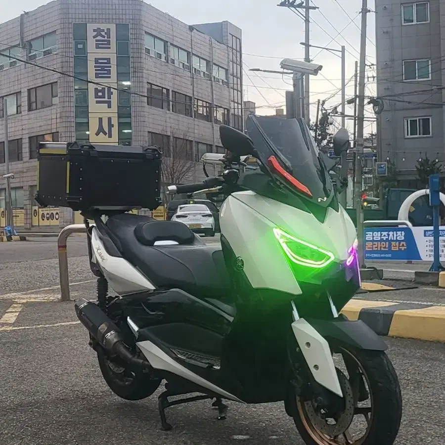 xmax300 17년식 9.3만Km 구변+알탑 셋팅 팝니다