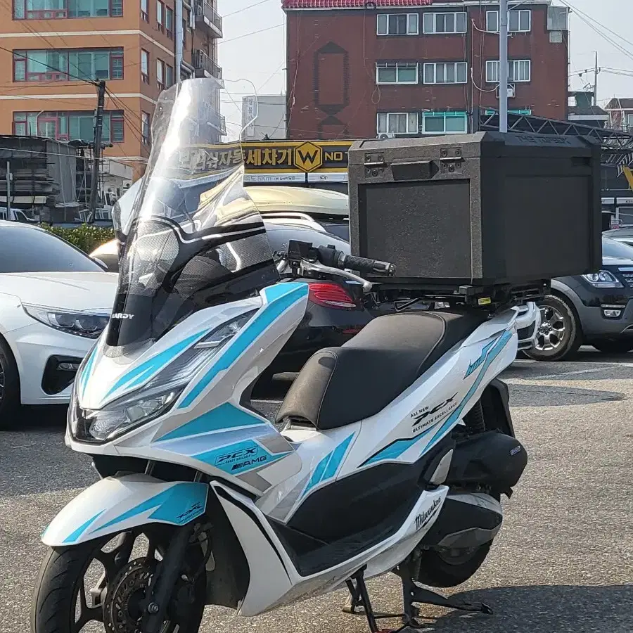 pcx125 23년식 2.1만Km 배달셋팅 팝니다^^