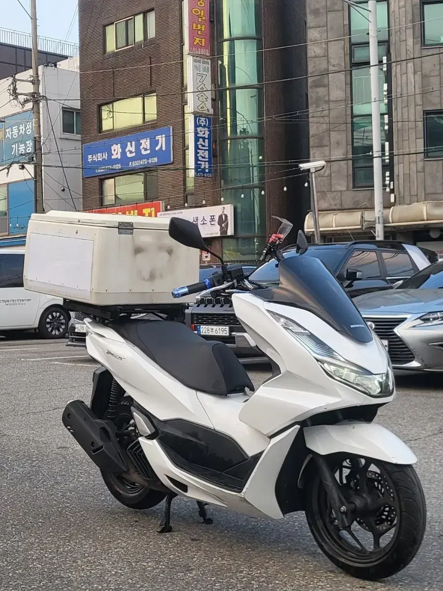 pcx125 21년식 6.7만Km 배달셋팅 팝니다^^